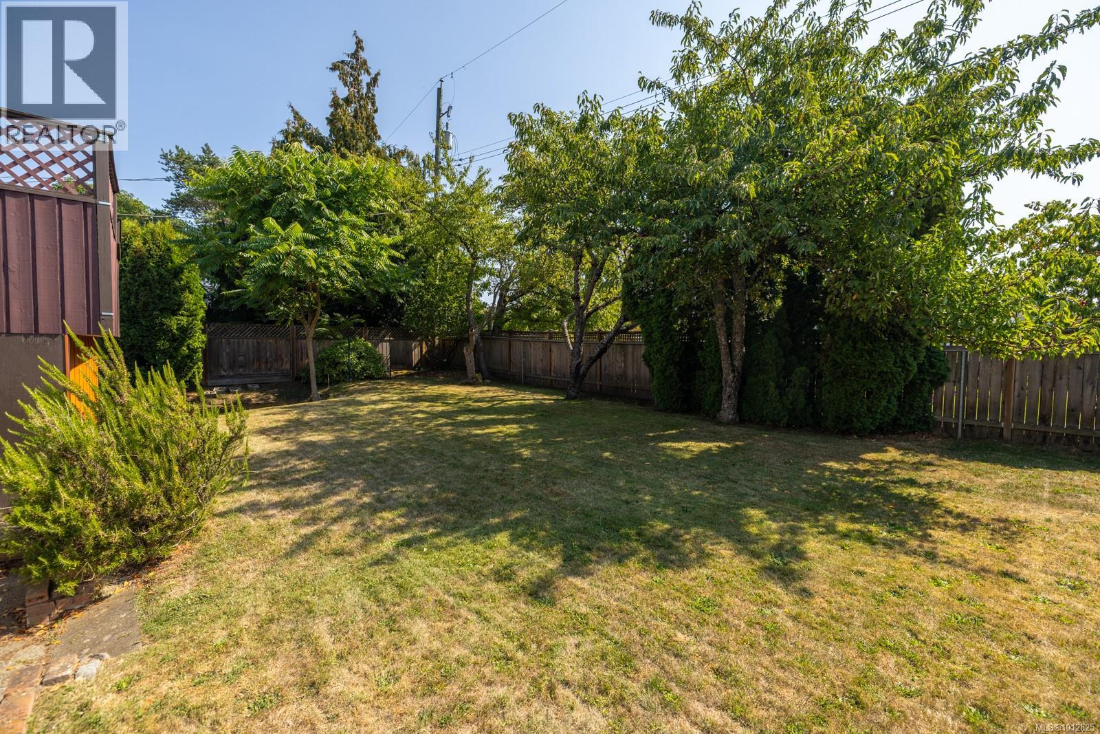 Photo 15 of 1665 Blair Ave, Saanich BC