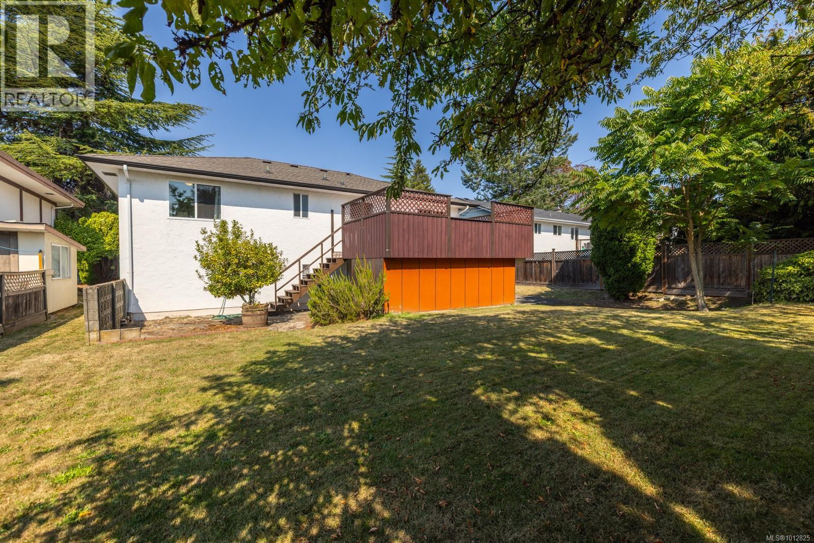 Photo 18 of 1665 Blair Ave, Saanich BC