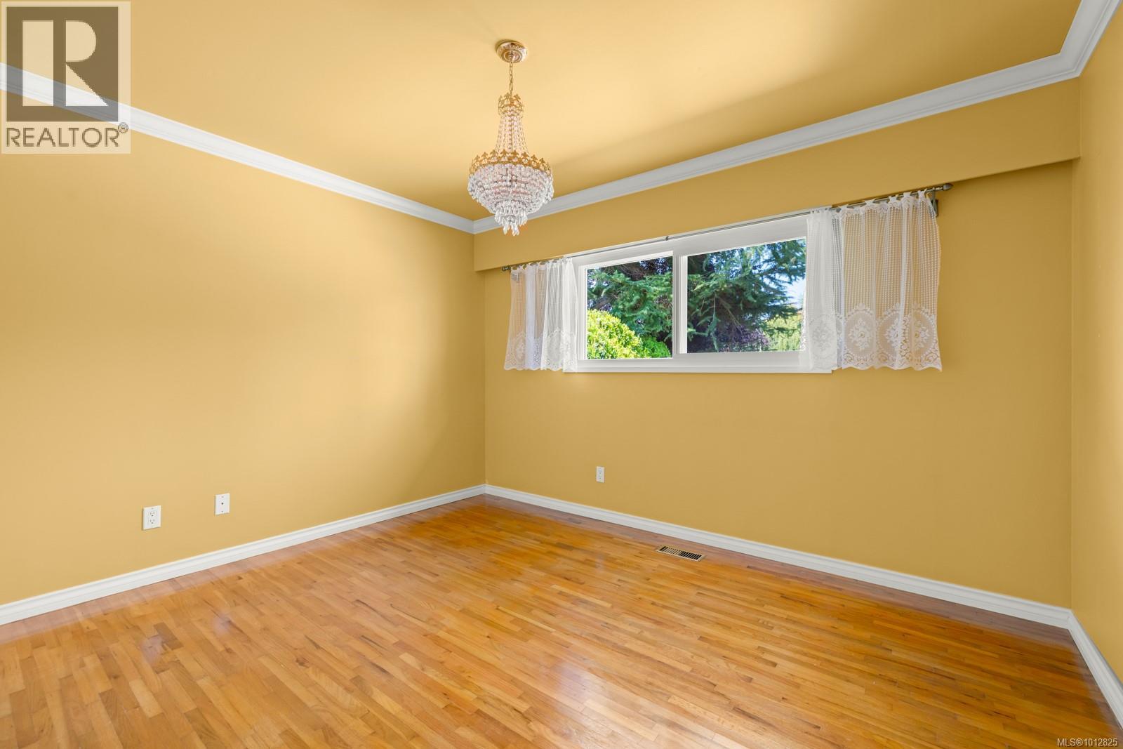 Photo 22 of 1665 Blair Ave, Saanich BC