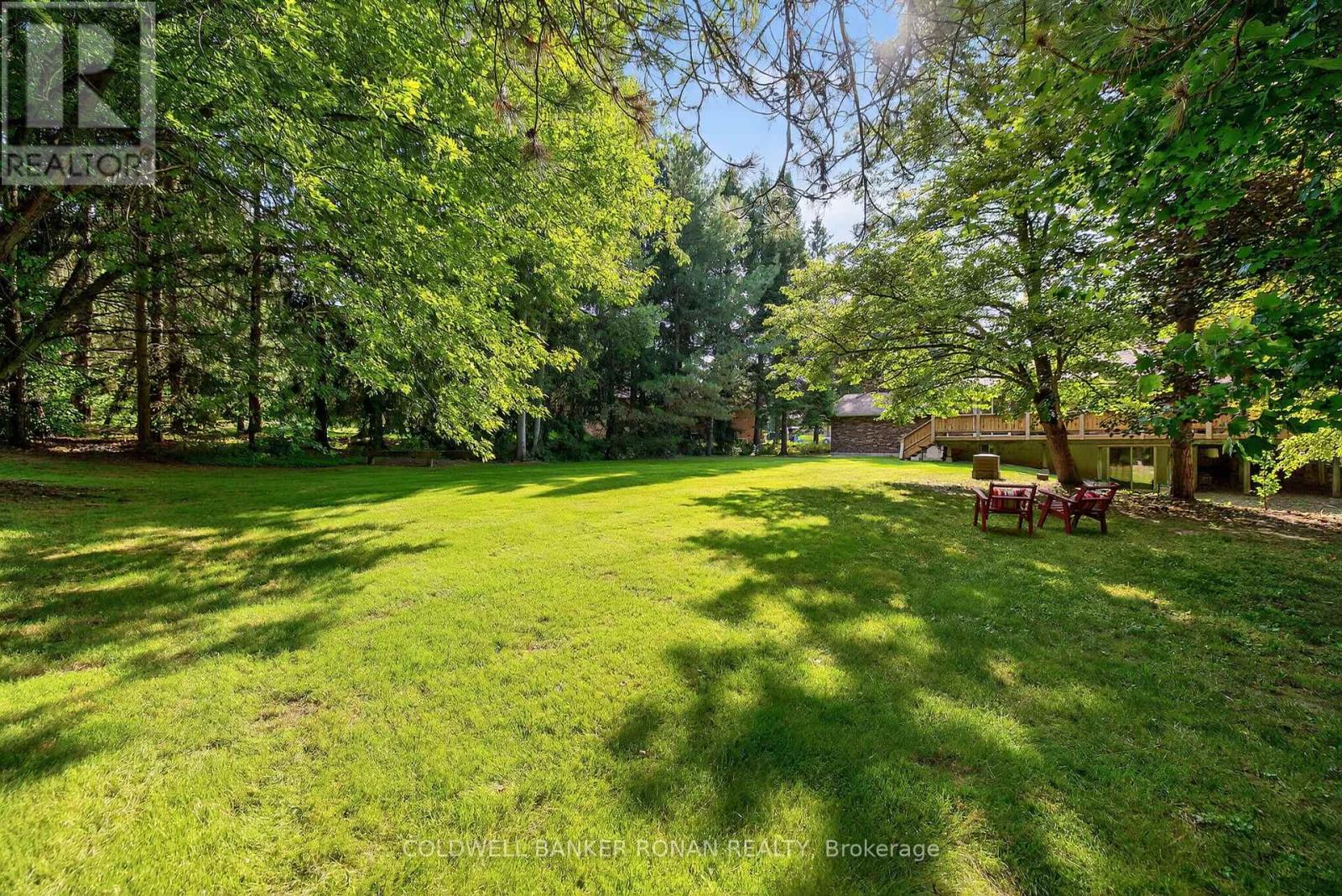 Photo 43 of 116 Armstrong Crescent, King ON