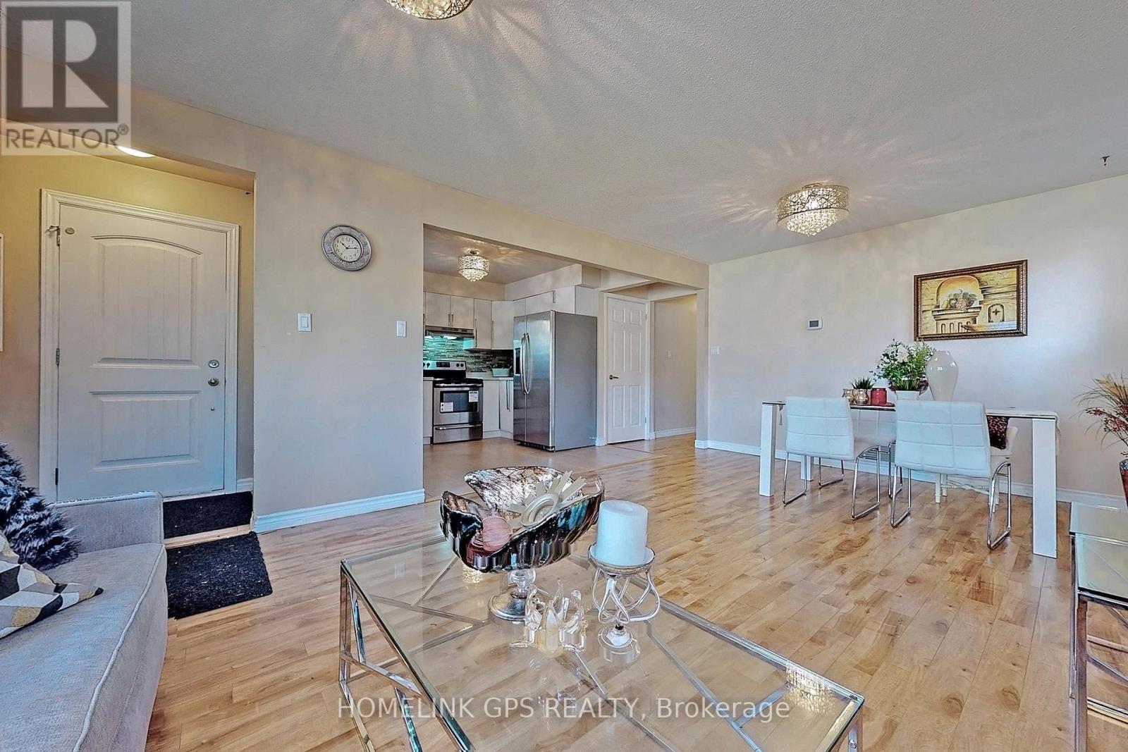 Photo 19 of 267 Elgin Mills Road W, Richmond Hill ON