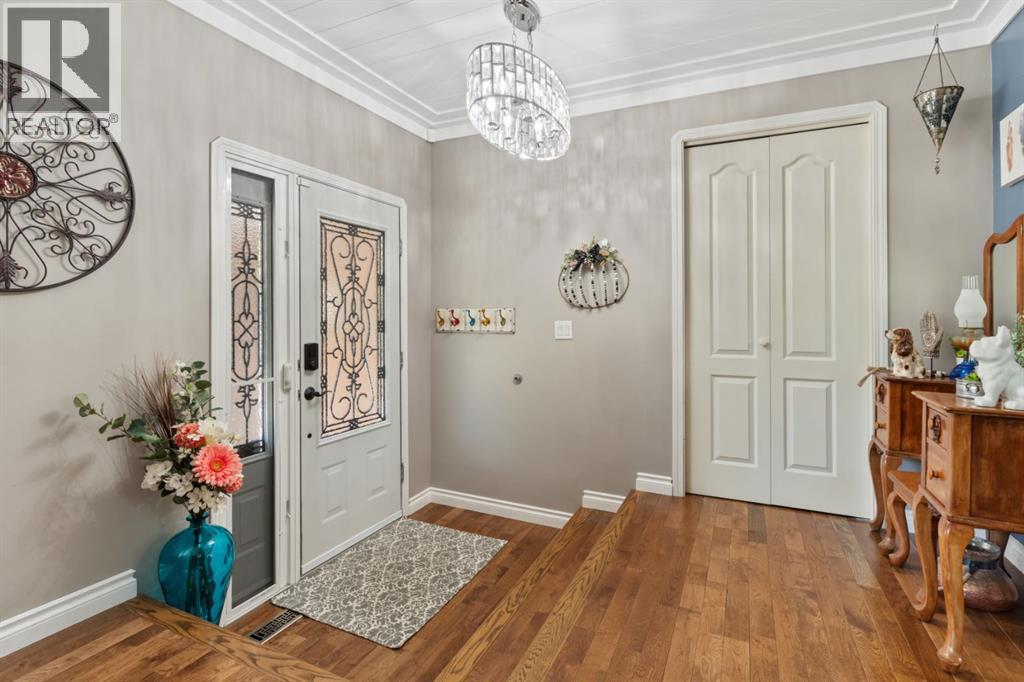 Photo 4 of 4313 66 Street, Camrose AB