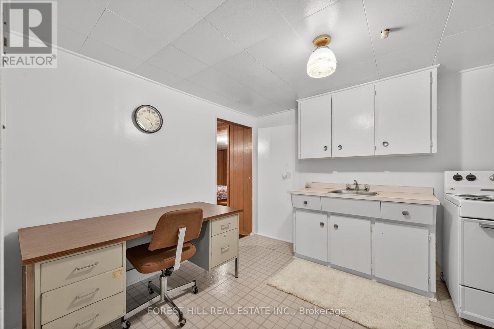Photo 26 of 35 Regatta Crescent, Toronto ON