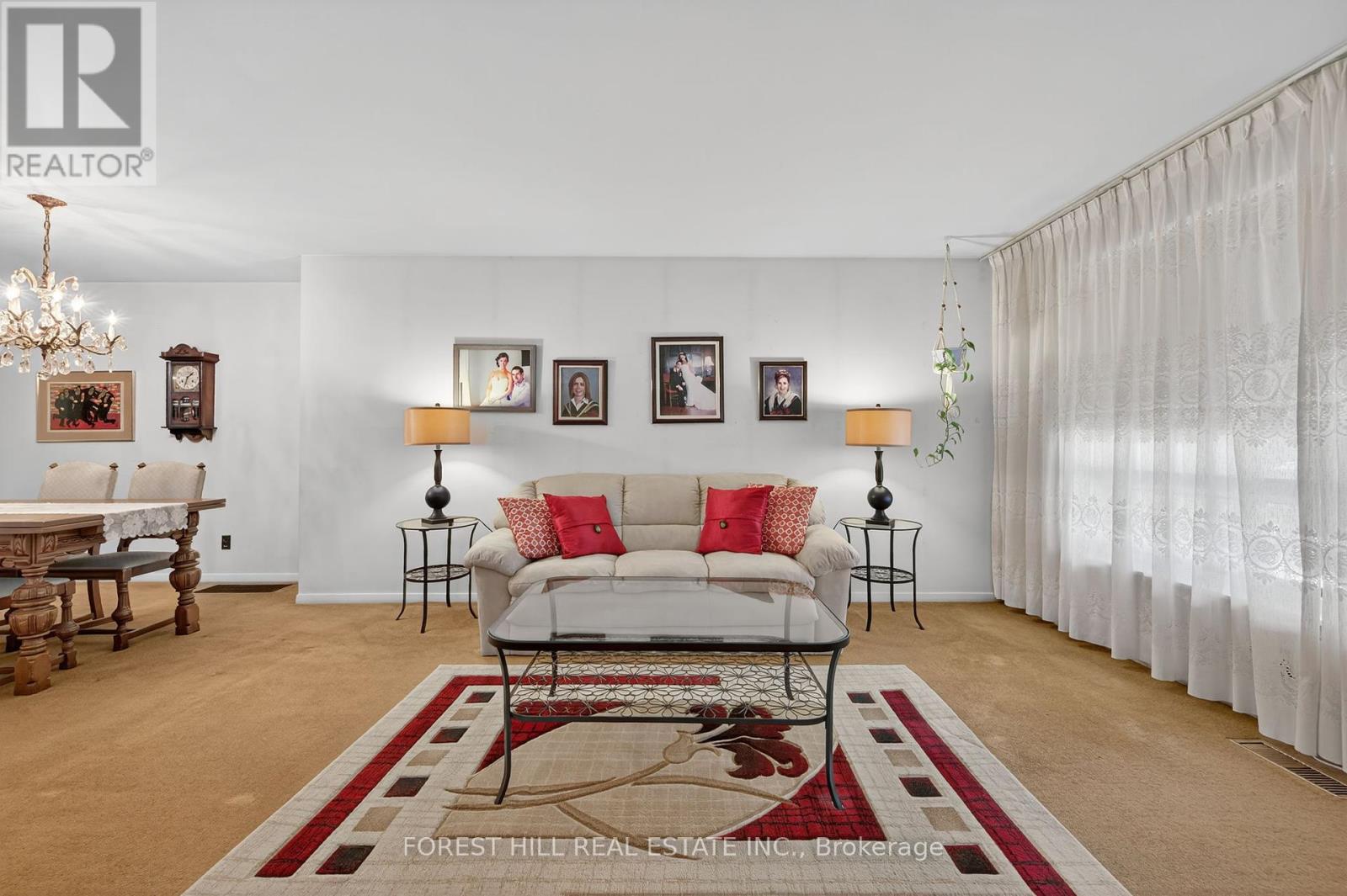 Photo 6 of 35 Regatta Crescent, Toronto ON