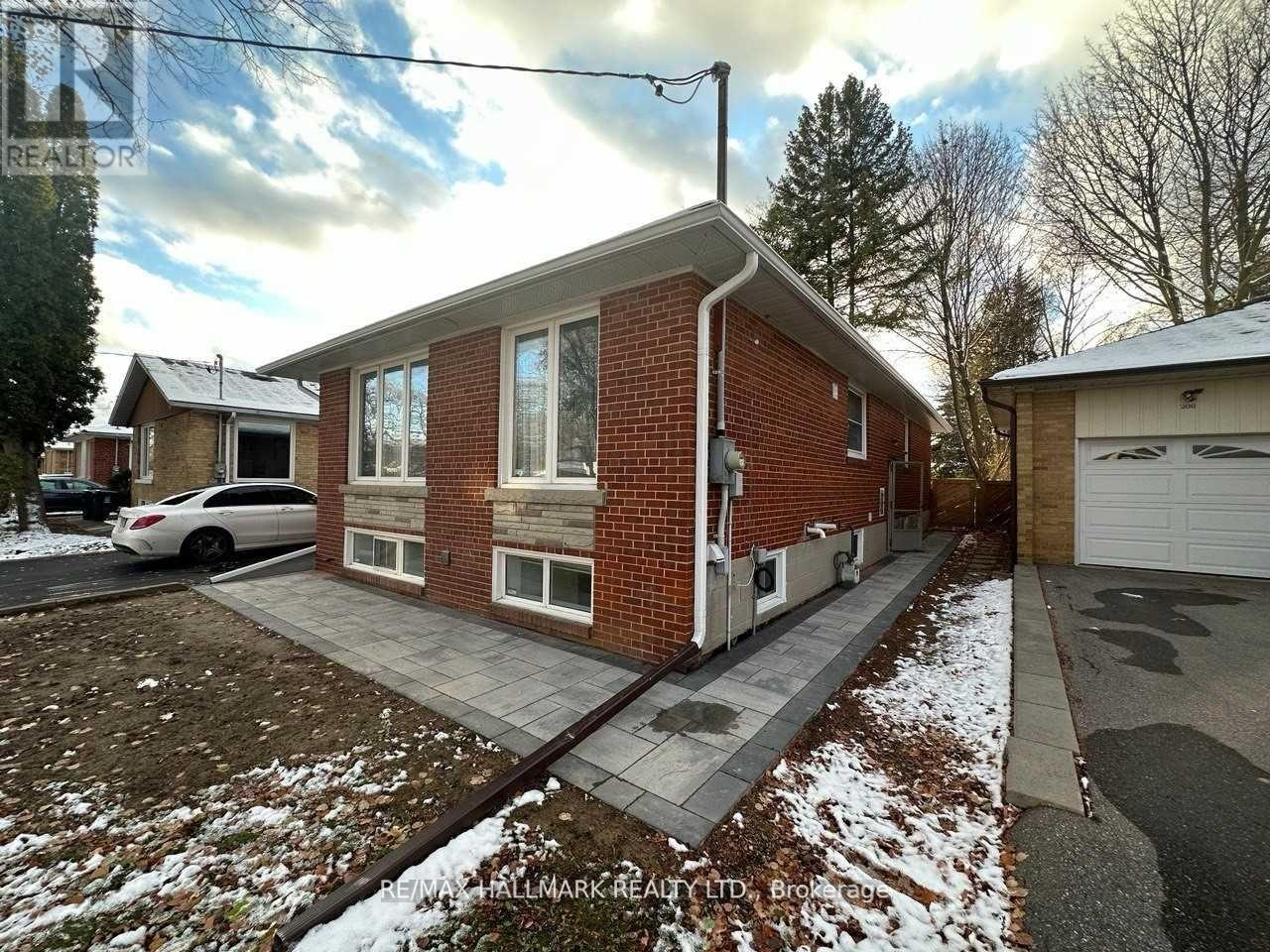 Photo 9 of Bsmnt 198 Maxome Avenue, Toronto ON