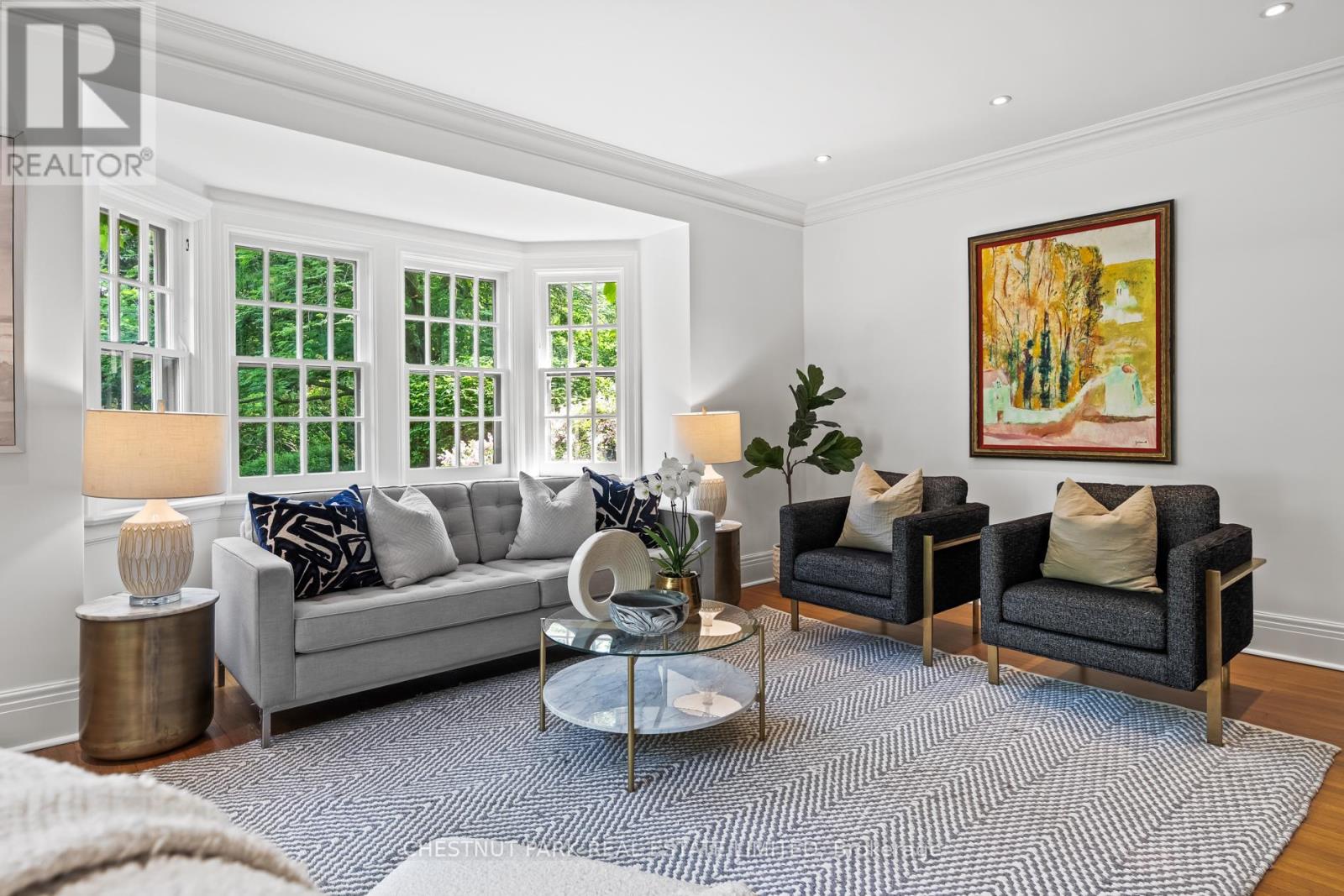 Photo 10 of 49 Roxborough Street, Toronto ON