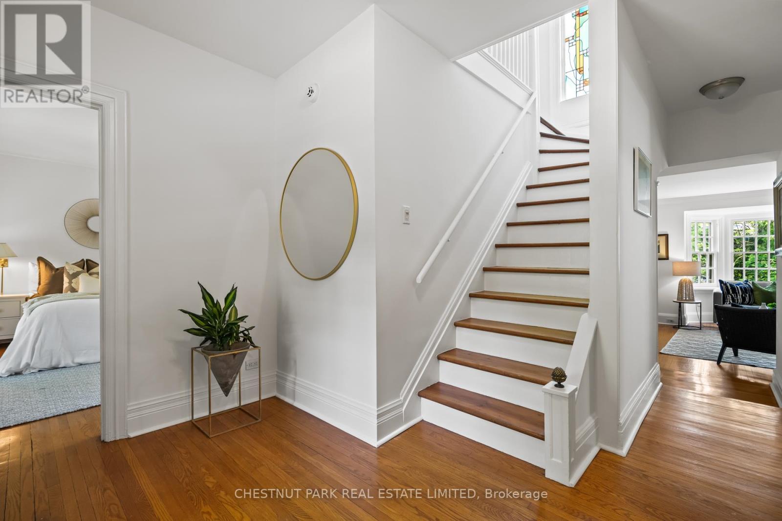 Photo 39 of 49 Roxborough Street, Toronto ON