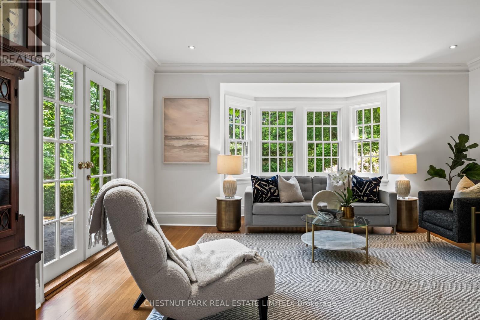 Photo 8 of 49 Roxborough Street, Toronto ON
