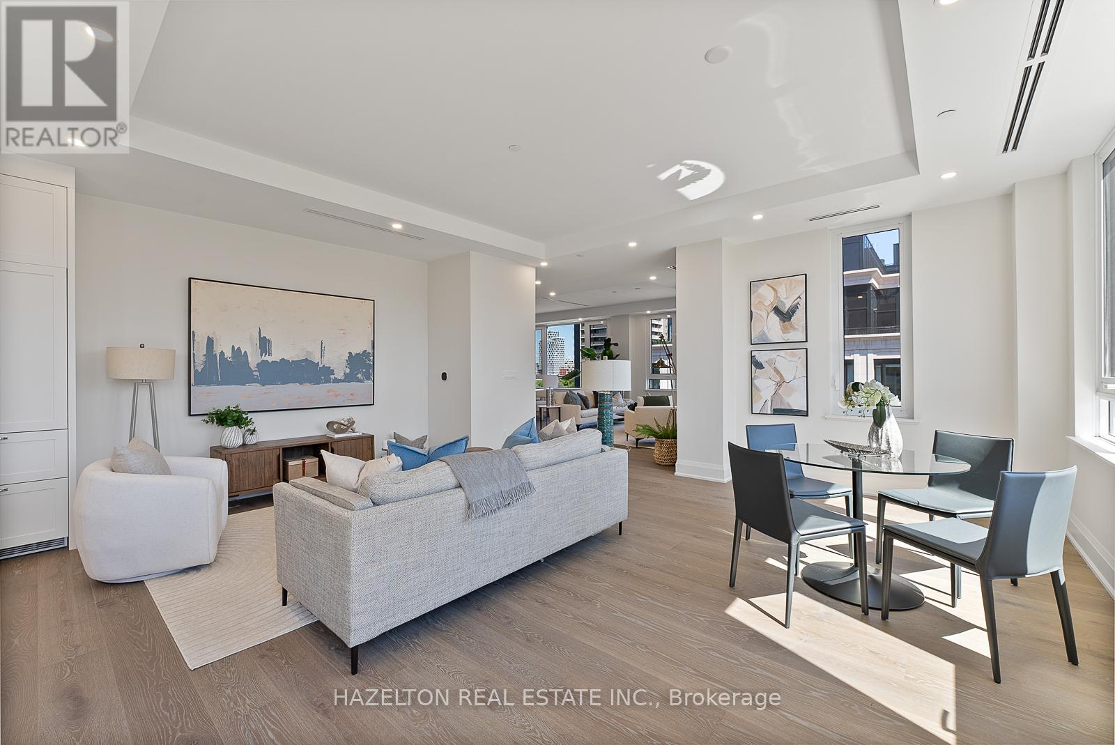 Photo 14 of 802 128 Hazelton Avenue, Toronto ON
