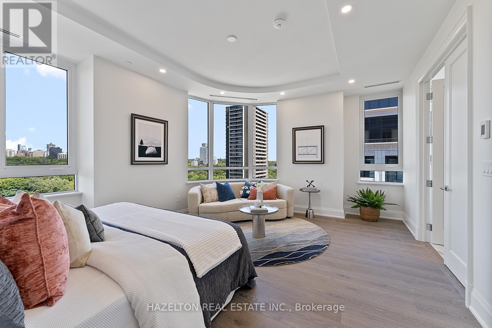 Photo 23 of 802 128 Hazelton Avenue, Toronto ON