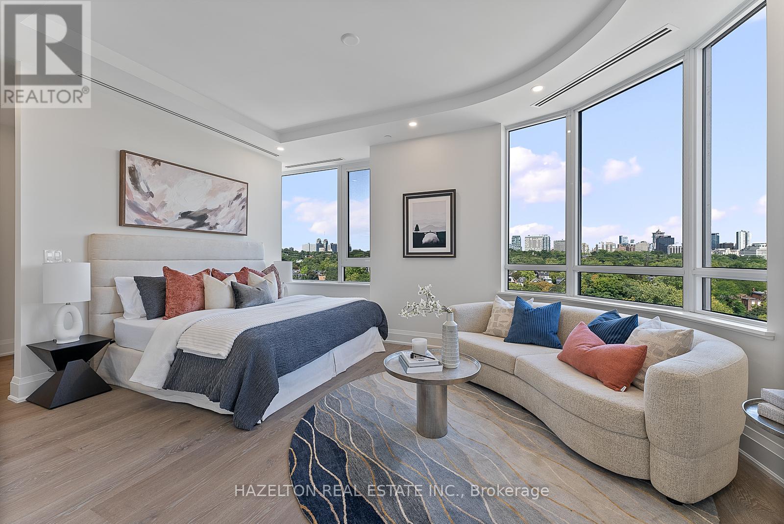 Photo 24 of 802 128 Hazelton Avenue, Toronto ON