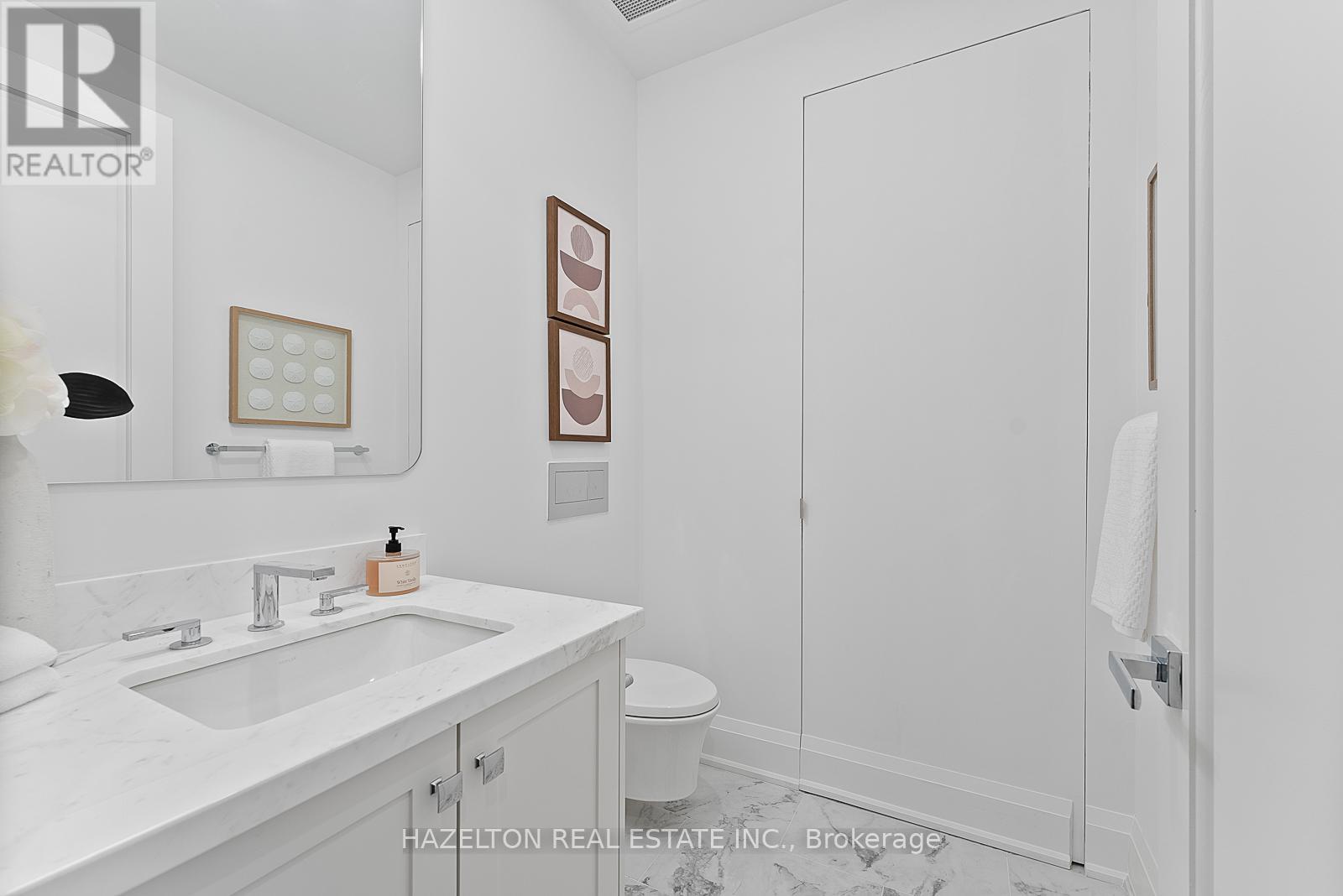 Photo 33 of 802 128 Hazelton Avenue, Toronto ON