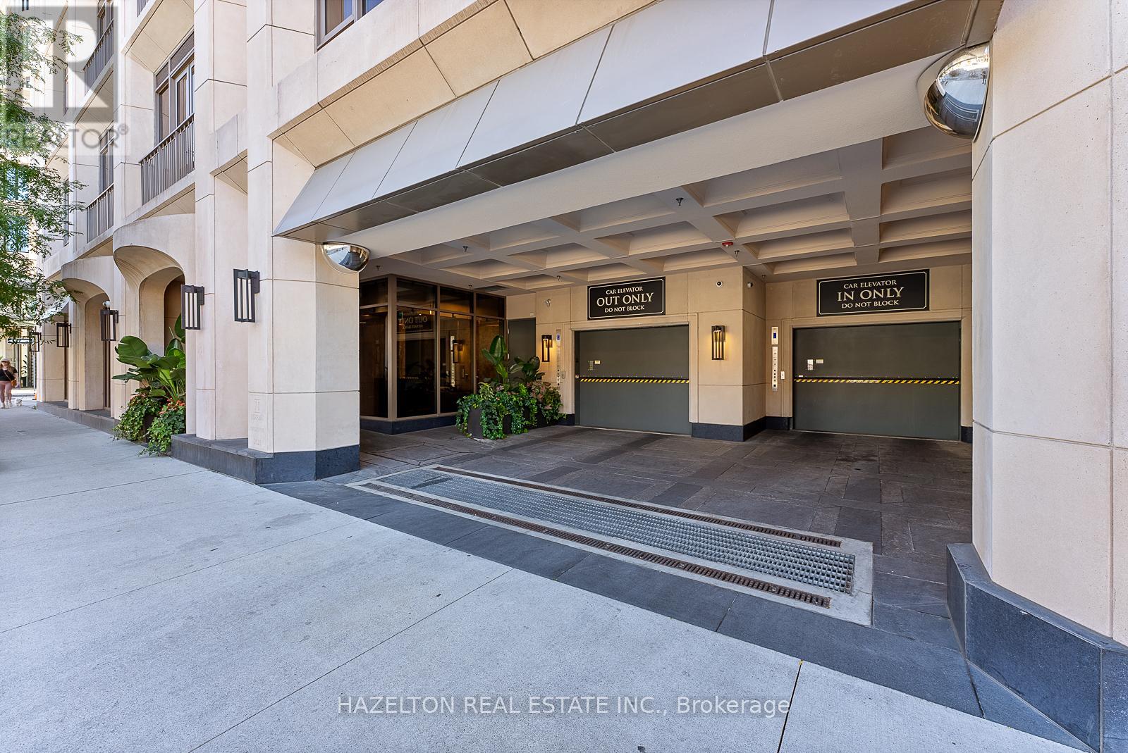 Photo 42 of 802 128 Hazelton Avenue, Toronto ON