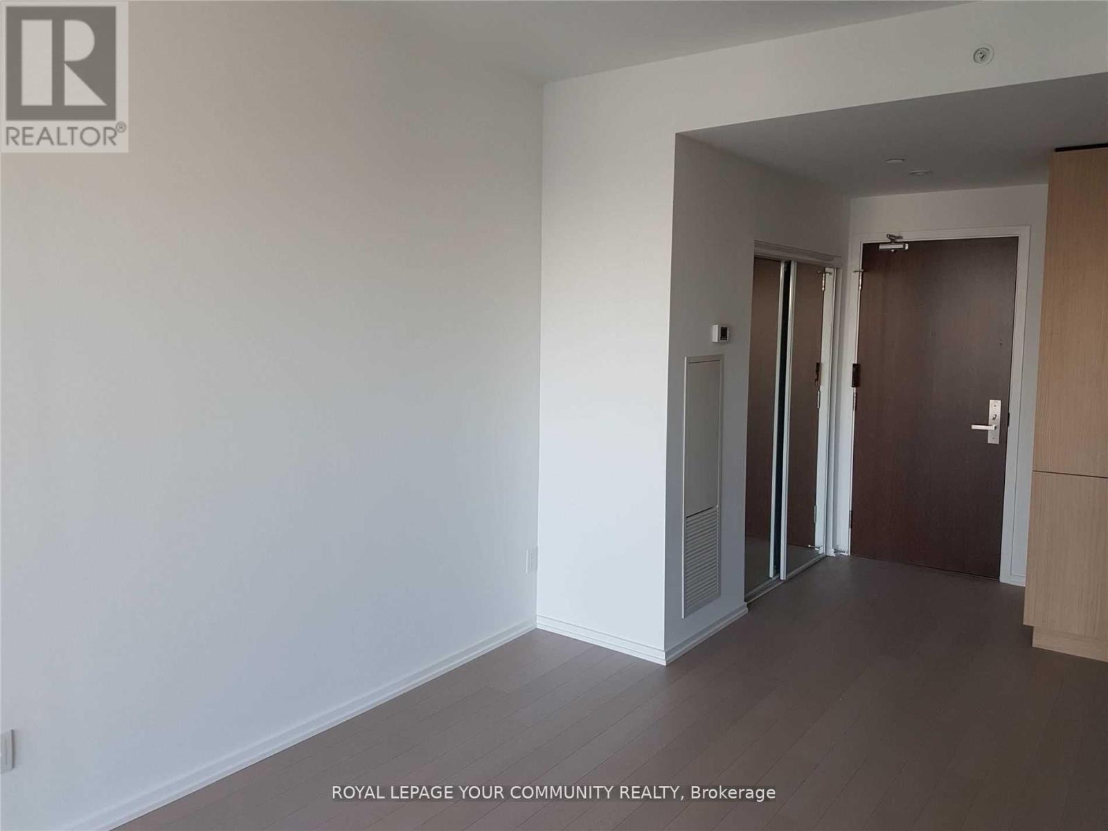 Photo 4 of 1516 70 Temperance Street, Toronto ON