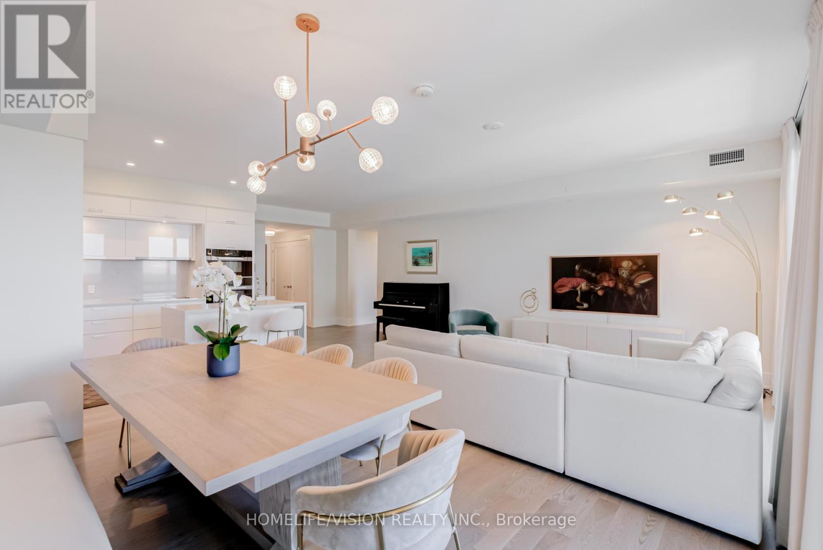 Photo 11 of 1810 30 Inn On The Park Drive, Toronto ON