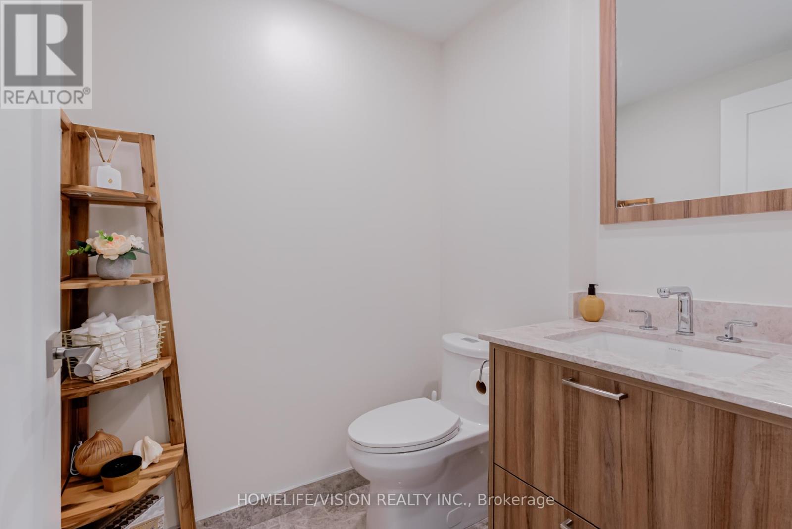 Photo 12 of 1810 30 Inn On The Park Drive, Toronto ON