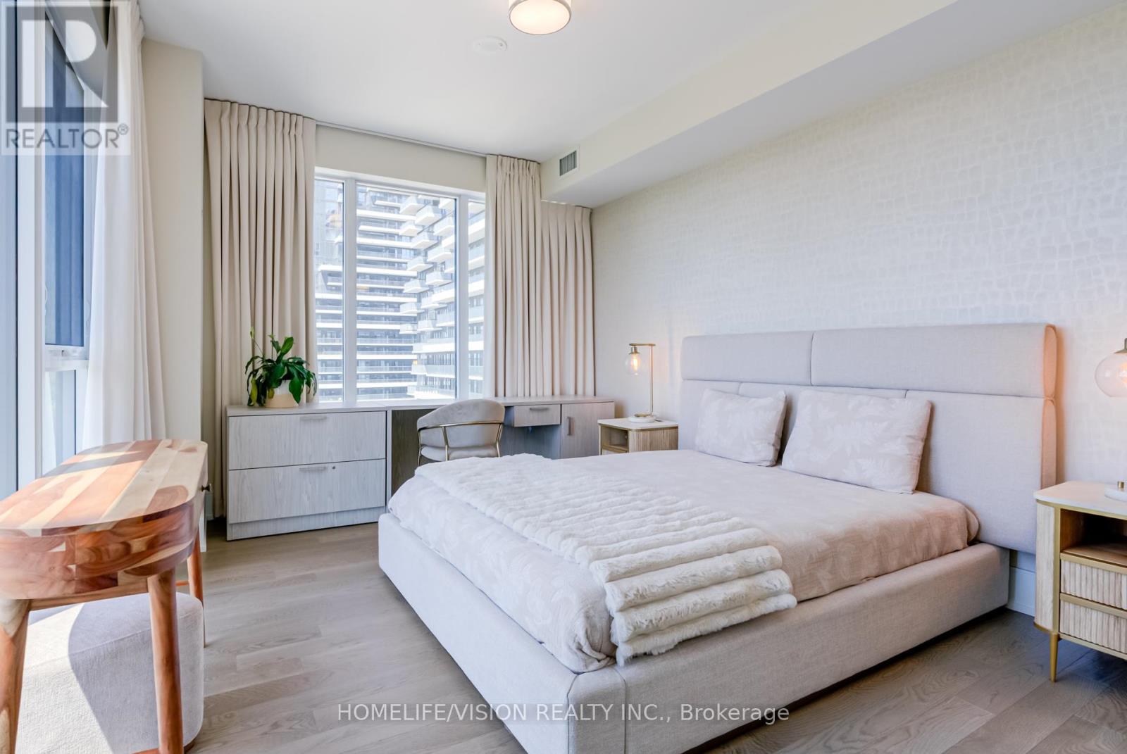 Photo 16 of 1810 30 Inn On The Park Drive, Toronto ON