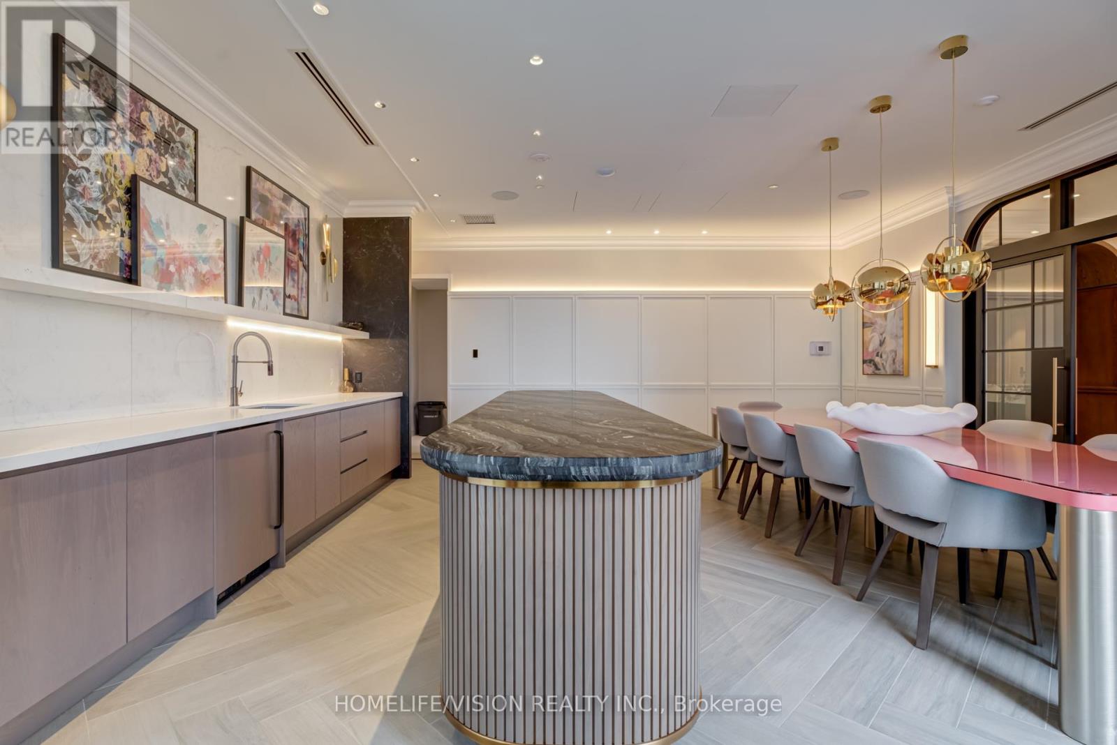 Photo 31 of 1810 30 Inn On The Park Drive, Toronto ON