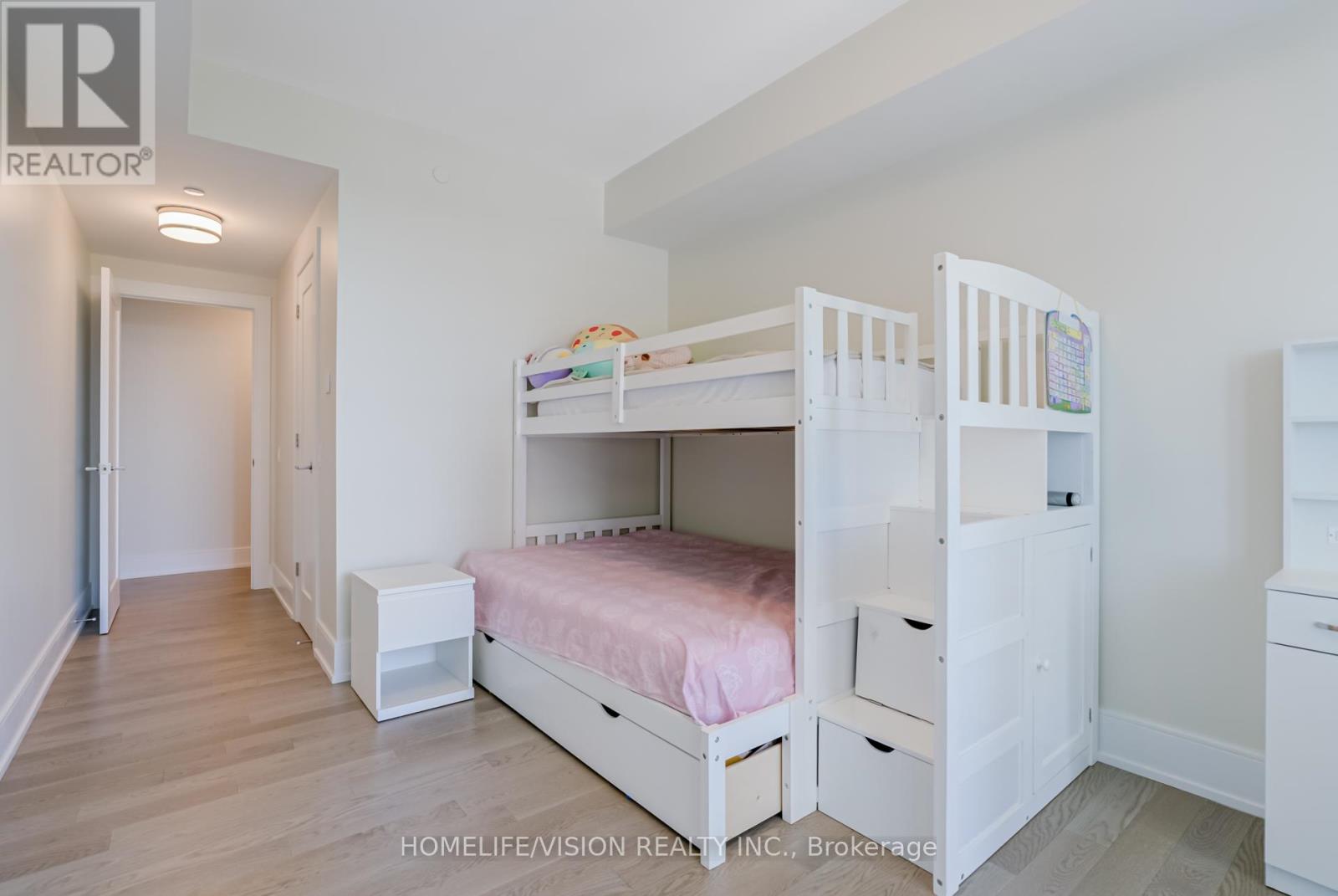 Photo 32 of 1810 30 Inn On The Park Drive, Toronto ON