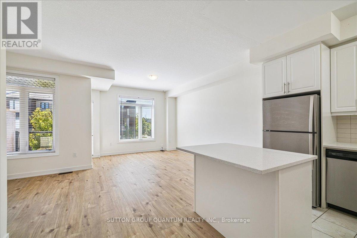 Photo 8 of 105 590 North Service Road, Hamilton ON