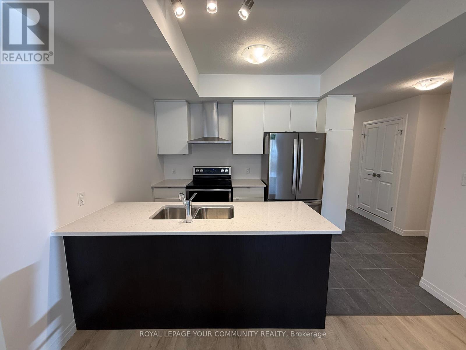Photo 7 of 52 Thatcher Drive, Guelph ON