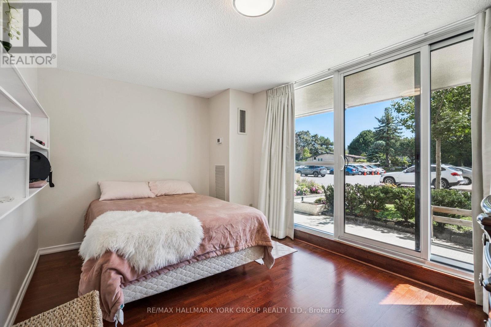 Photo 12 of 107 3303 Don Mills Road, Toronto ON