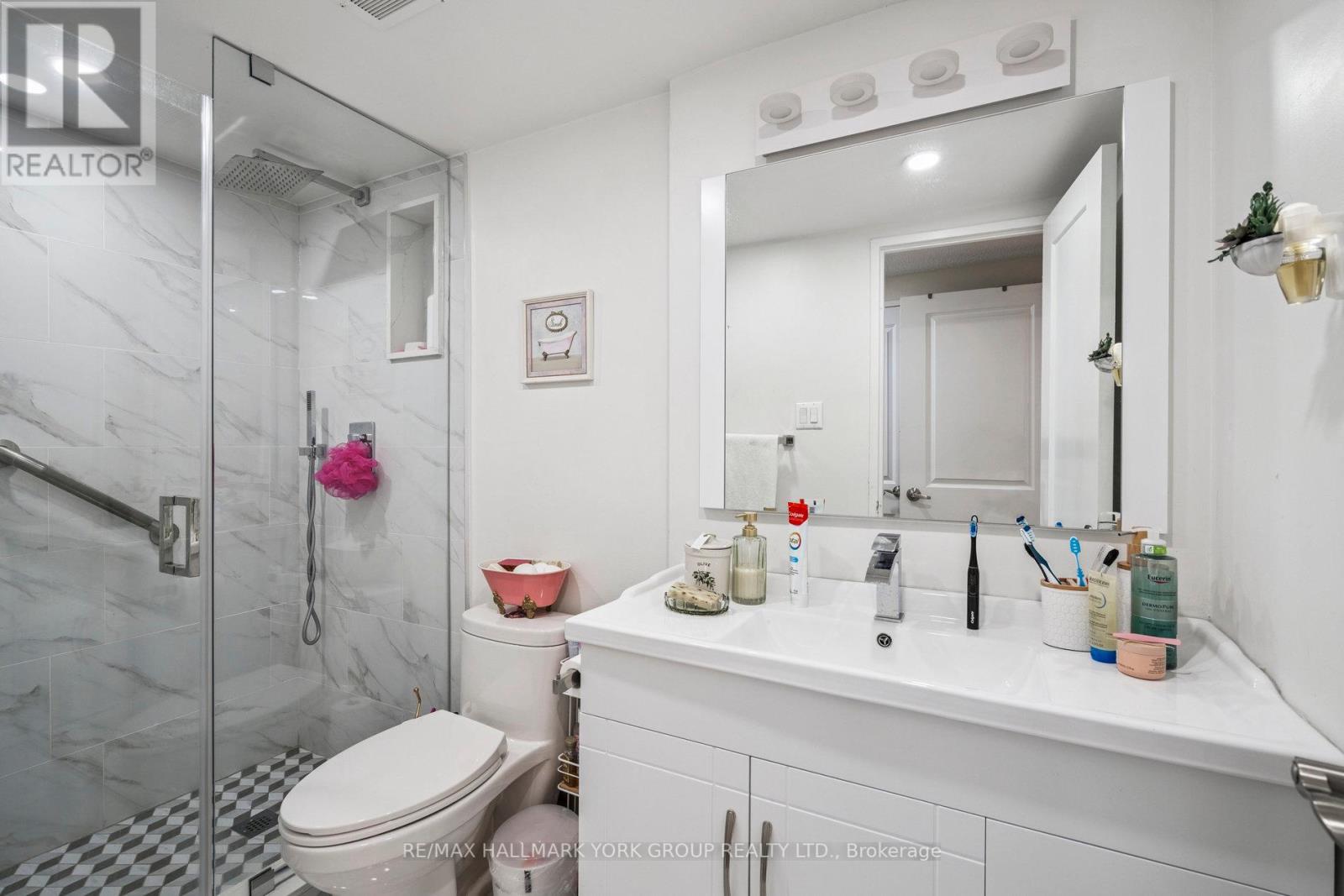 Photo 11 of 107 3303 Don Mills Road, Toronto ON