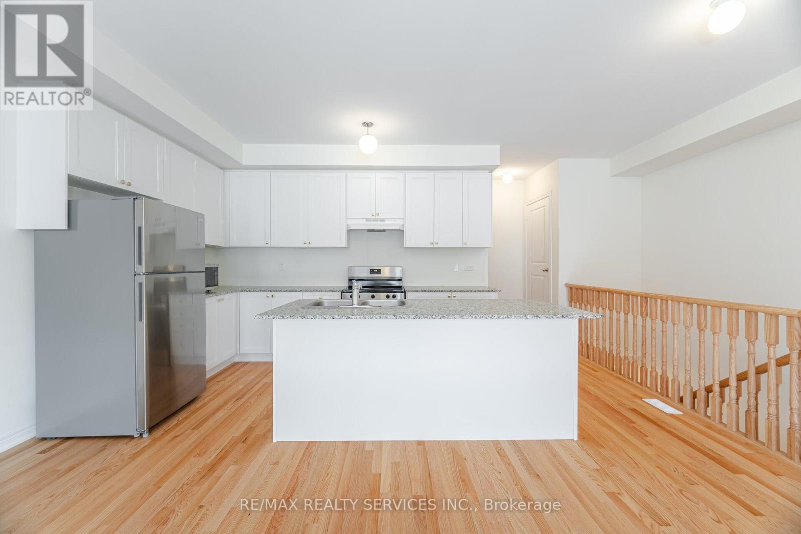 Photo 11 of 5 Nimmo Lane, Ajax ON