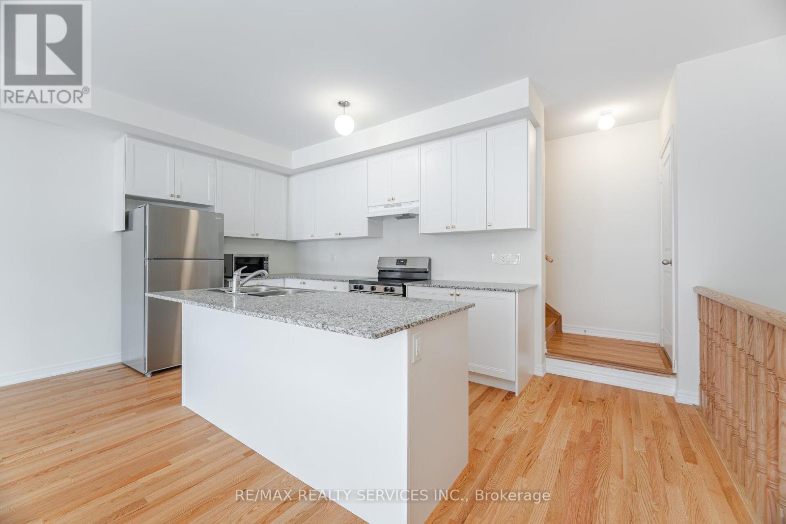 Photo 12 of 5 Nimmo Lane, Ajax ON