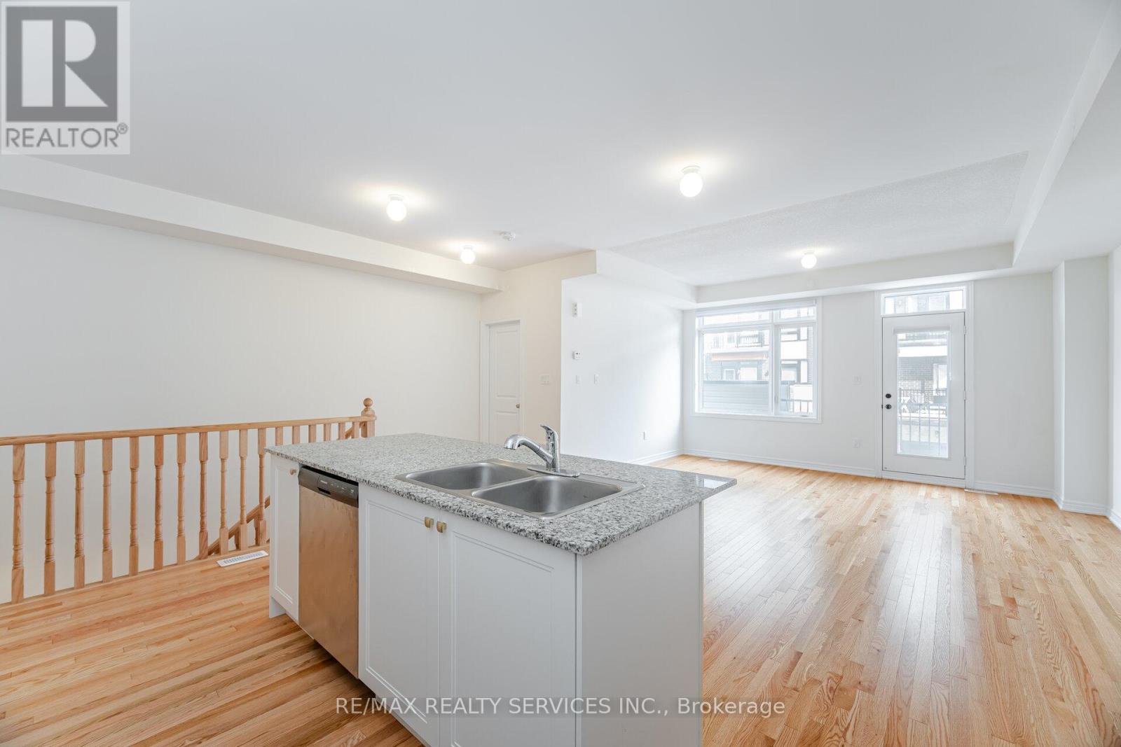 Photo 14 of 5 Nimmo Lane, Ajax ON