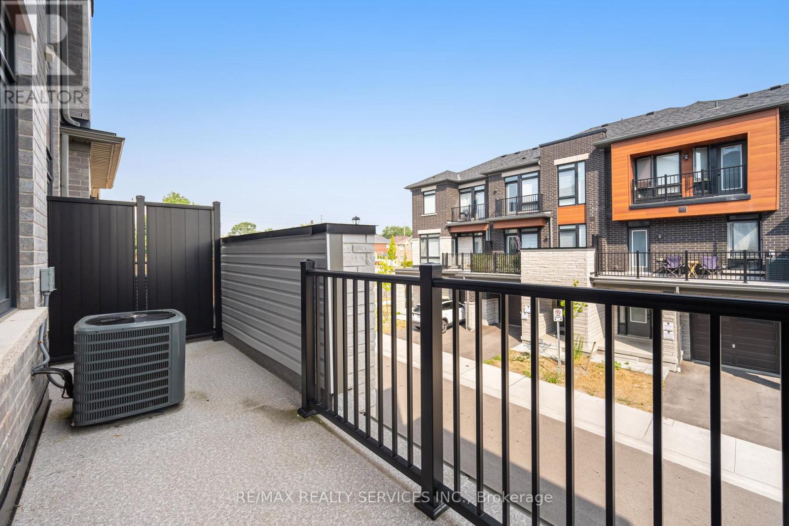 Photo 19 of 5 Nimmo Lane, Ajax ON