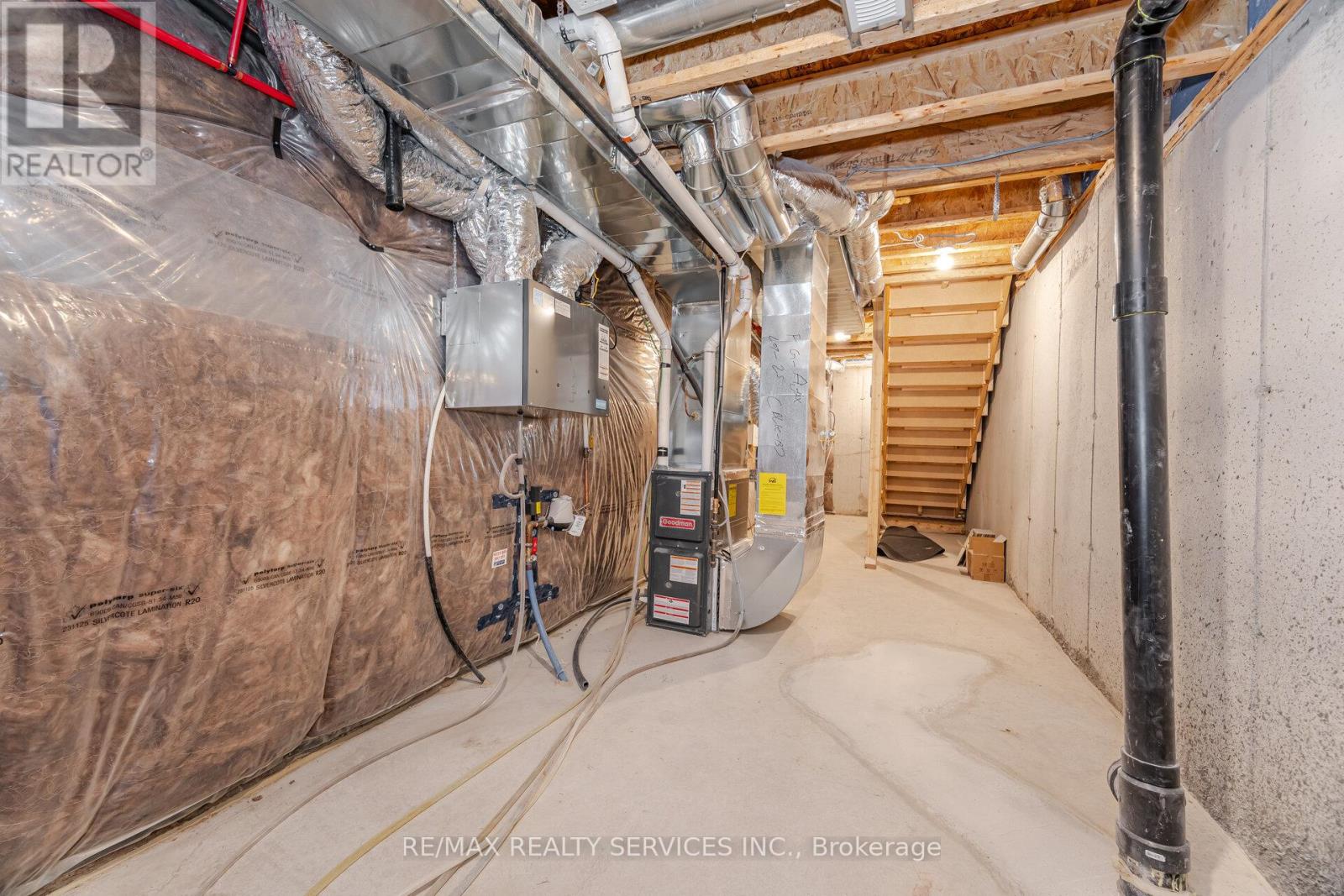 Photo 40 of 5 Nimmo Lane, Ajax ON