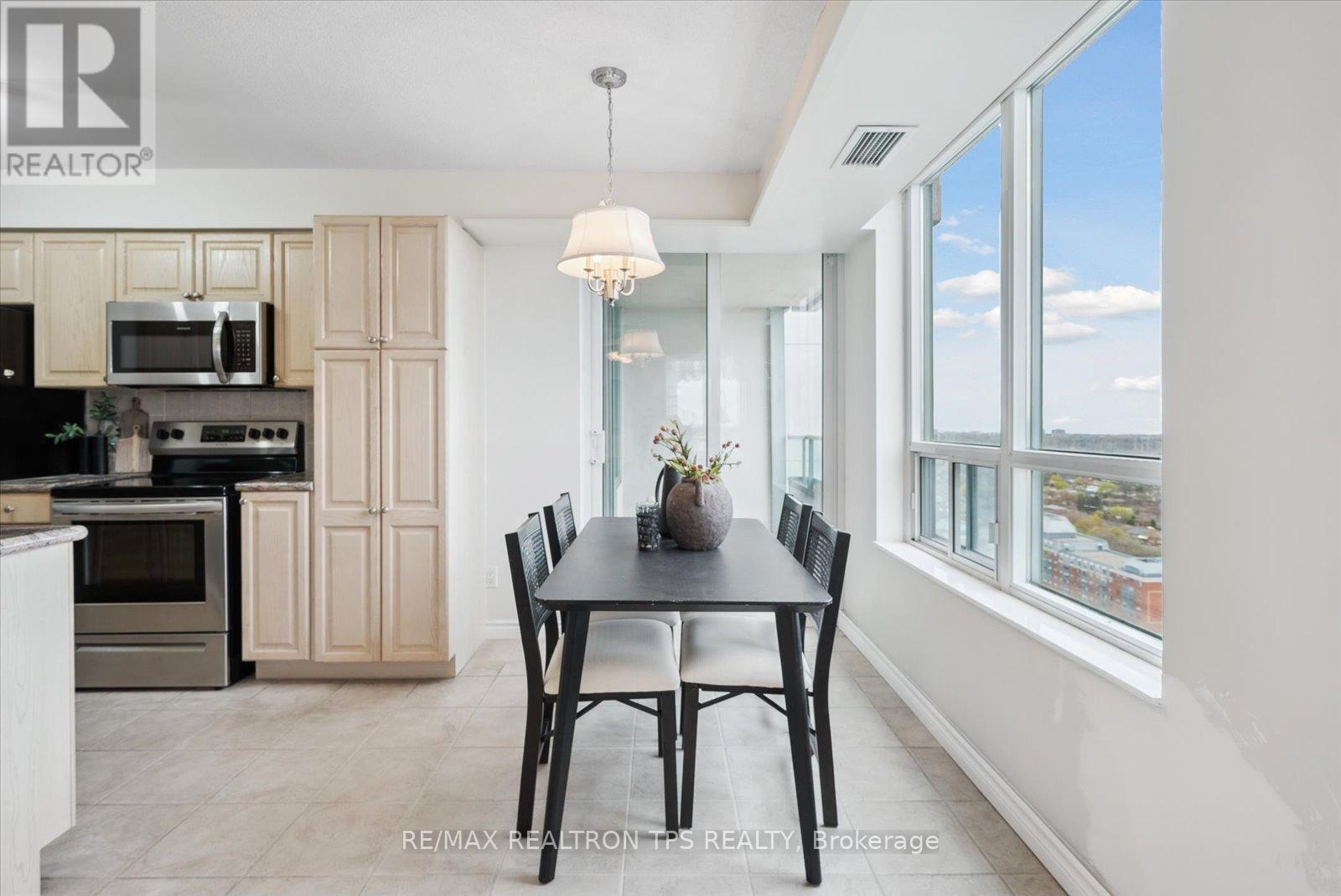 Photo 10 of 2402 61 Town Centre Court, Toronto ON