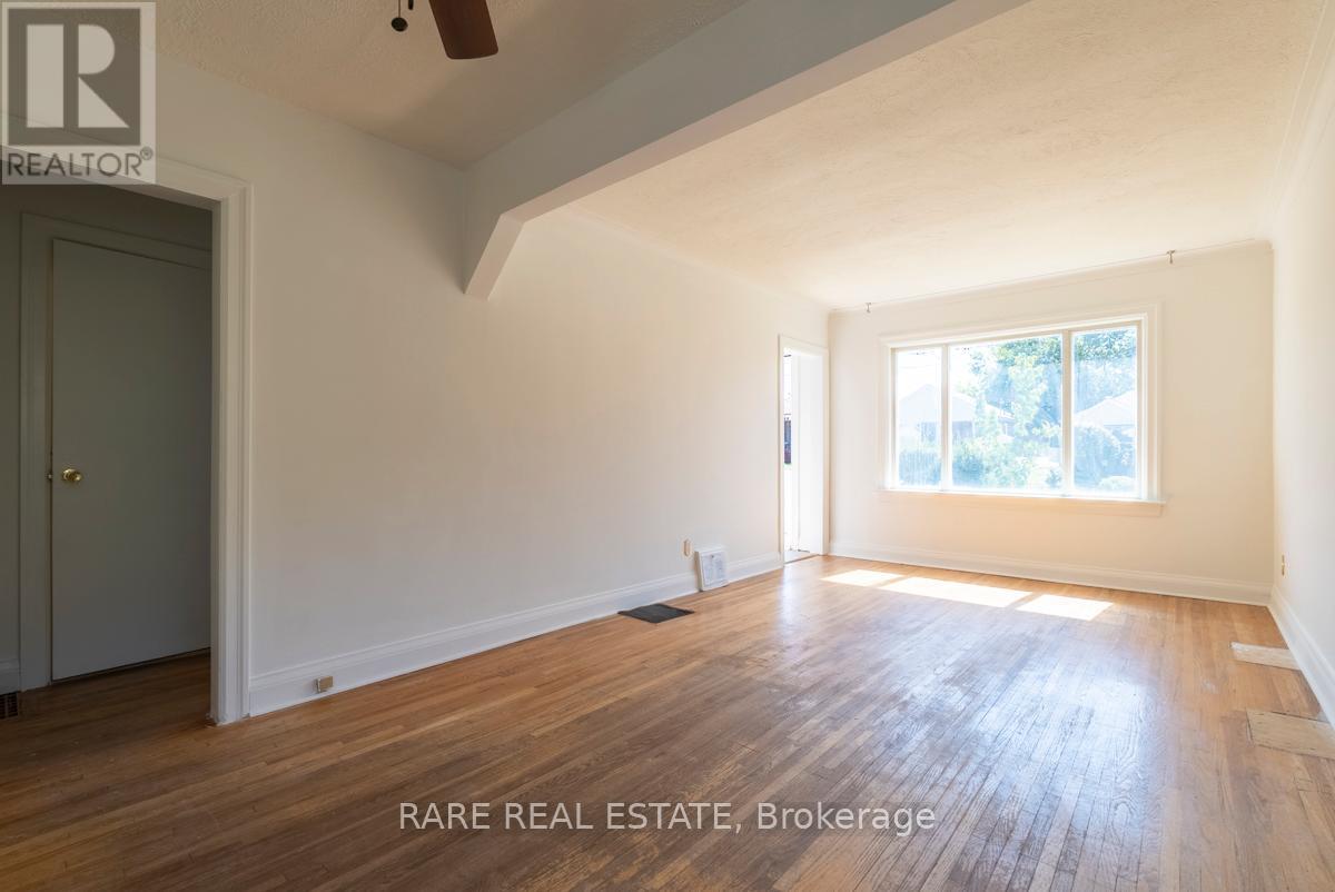 Photo 10 of 18 Galbraith Avenue, Toronto ON