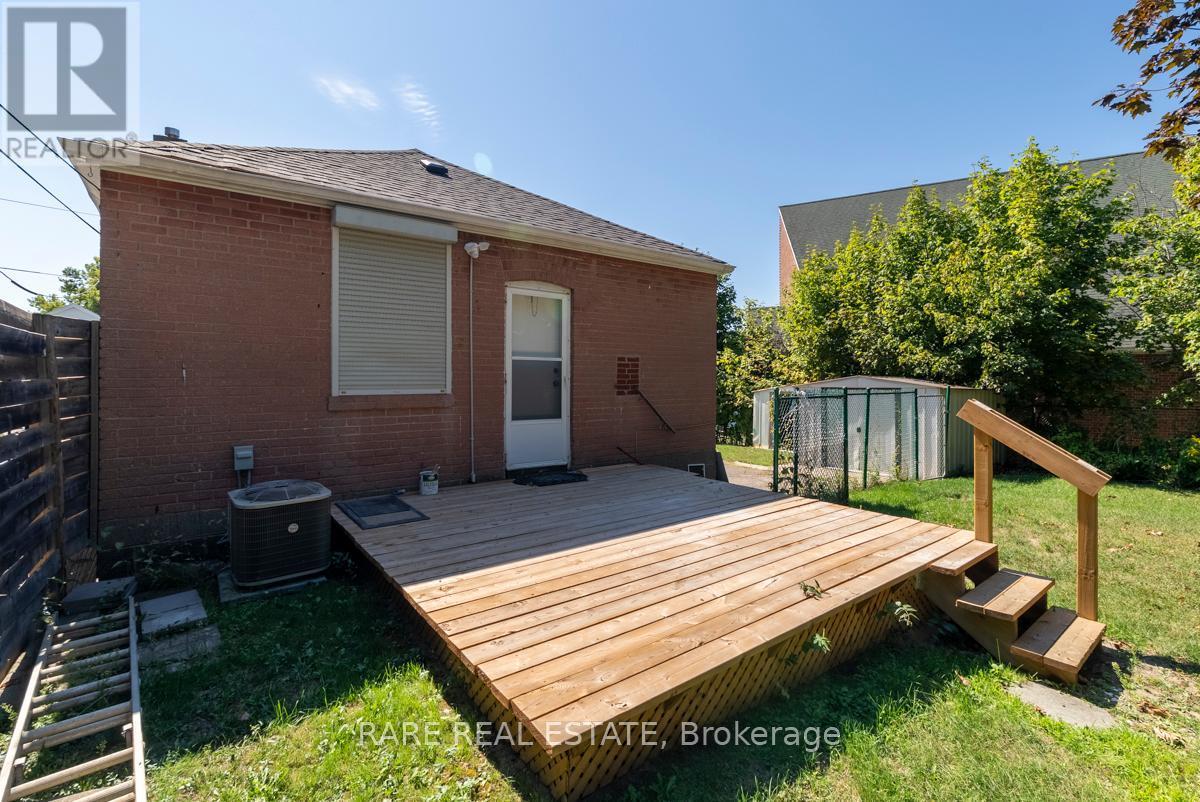 Photo 2 of 18 Galbraith Avenue, Toronto ON