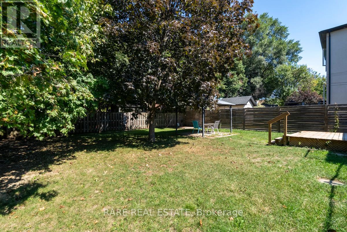 Photo 4 of 18 Galbraith Avenue, Toronto ON