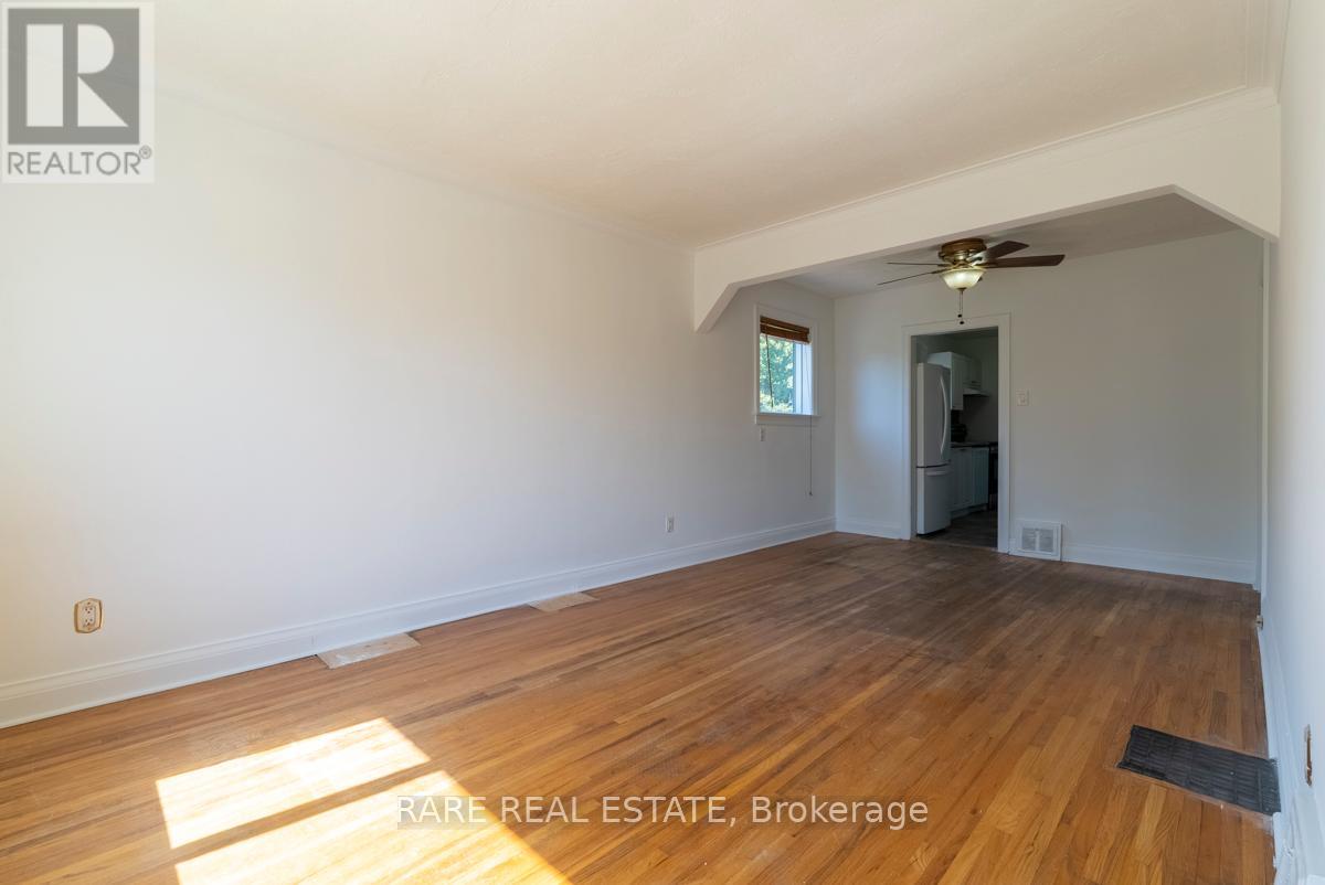 Photo 5 of 18 Galbraith Avenue, Toronto ON