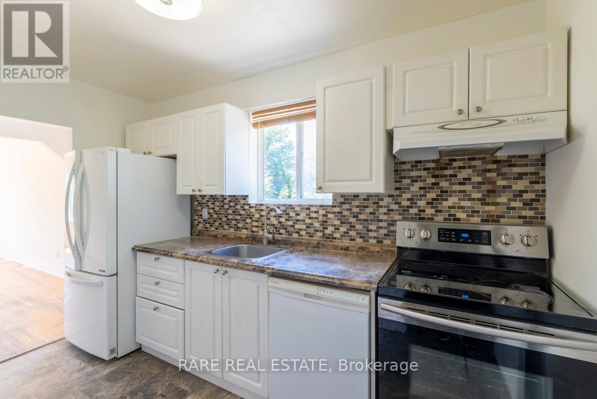 Photo 7 of 18 Galbraith Avenue, Toronto ON