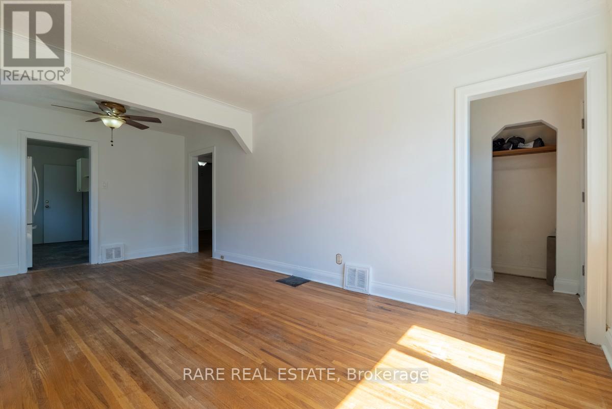 Photo 9 of 18 Galbraith Avenue, Toronto ON