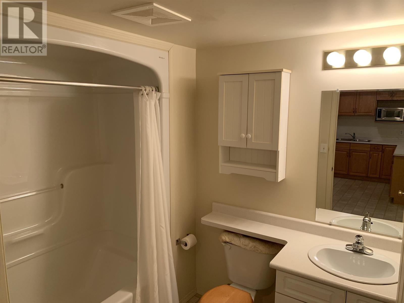 Photo 15 of 105 315 Hilldale Rd, Thunder Bay ON
