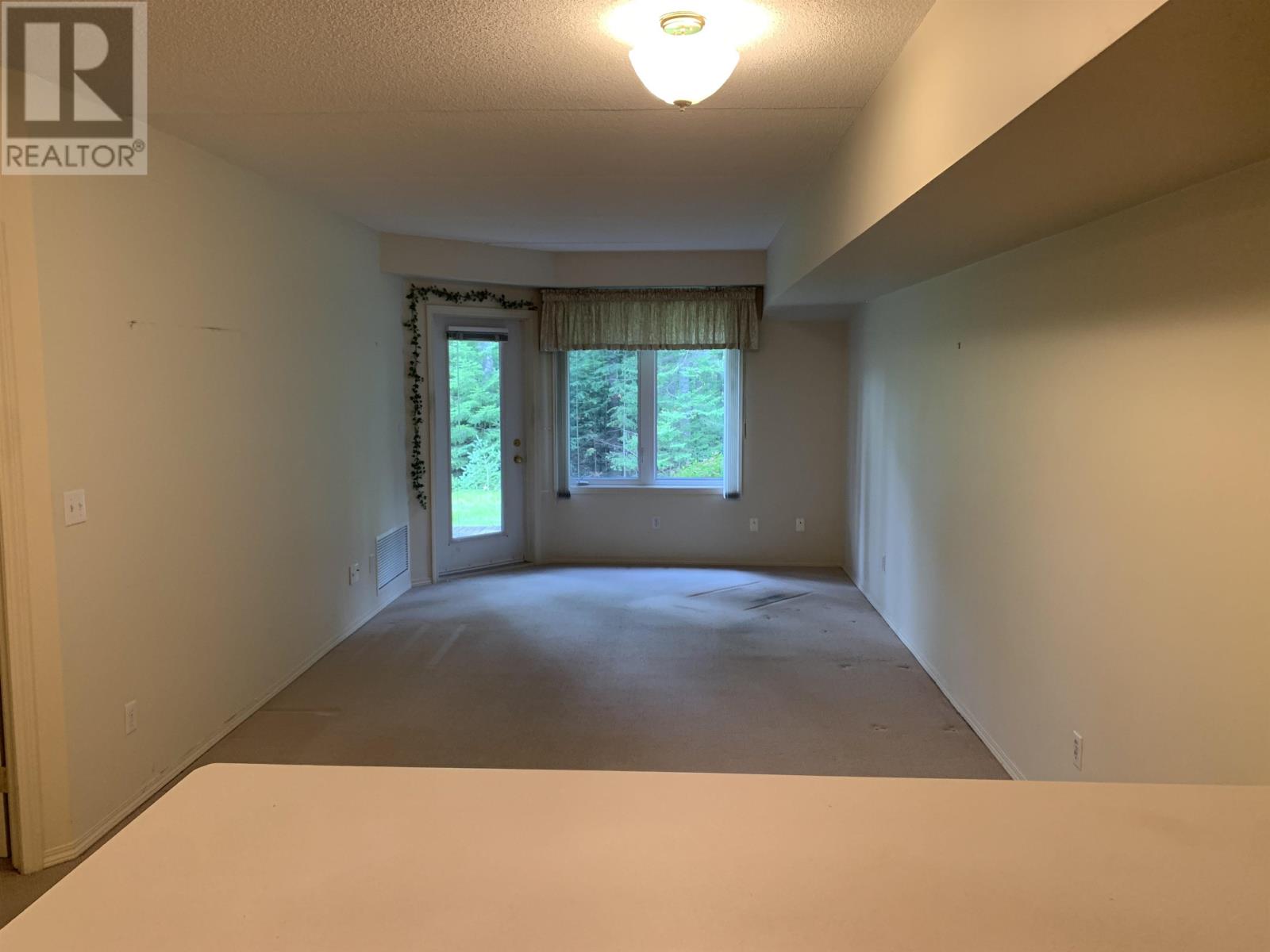Photo 9 of 105 315 Hilldale Rd, Thunder Bay ON