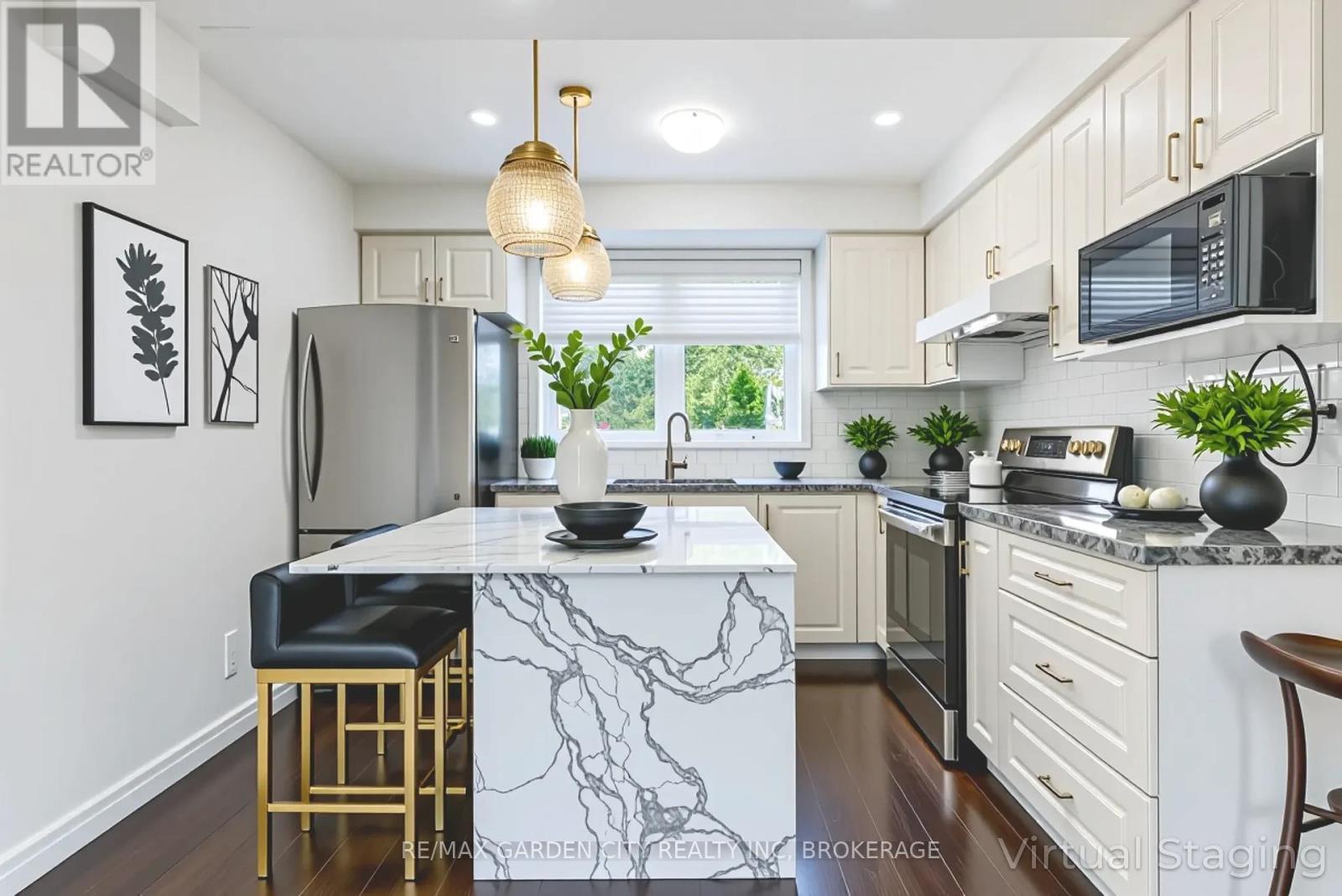 Photo 10 of 1172 Kos Boulevard, Mississauga ON