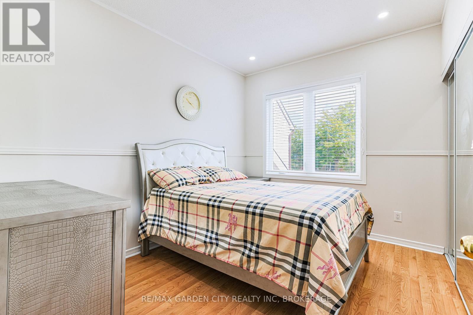 Photo 17 of 1172 Kos Boulevard, Mississauga ON