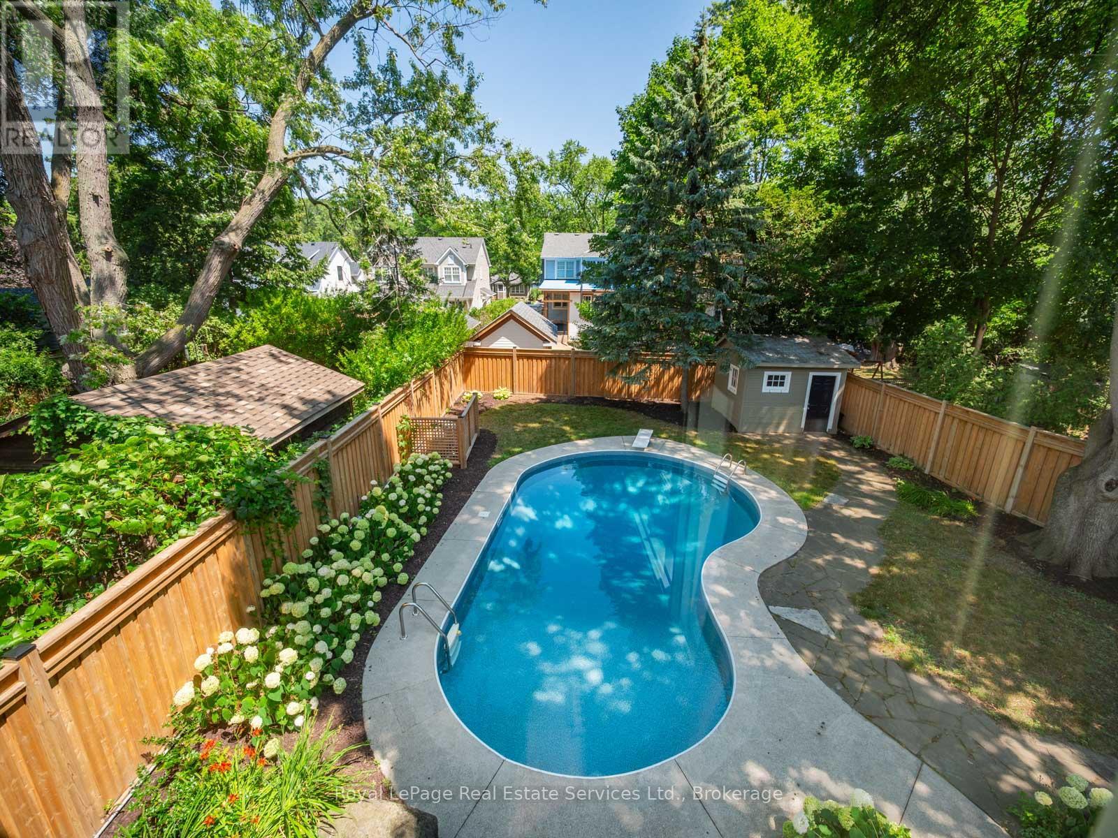 Photo 23 of 247 Allan Street, Oakville ON