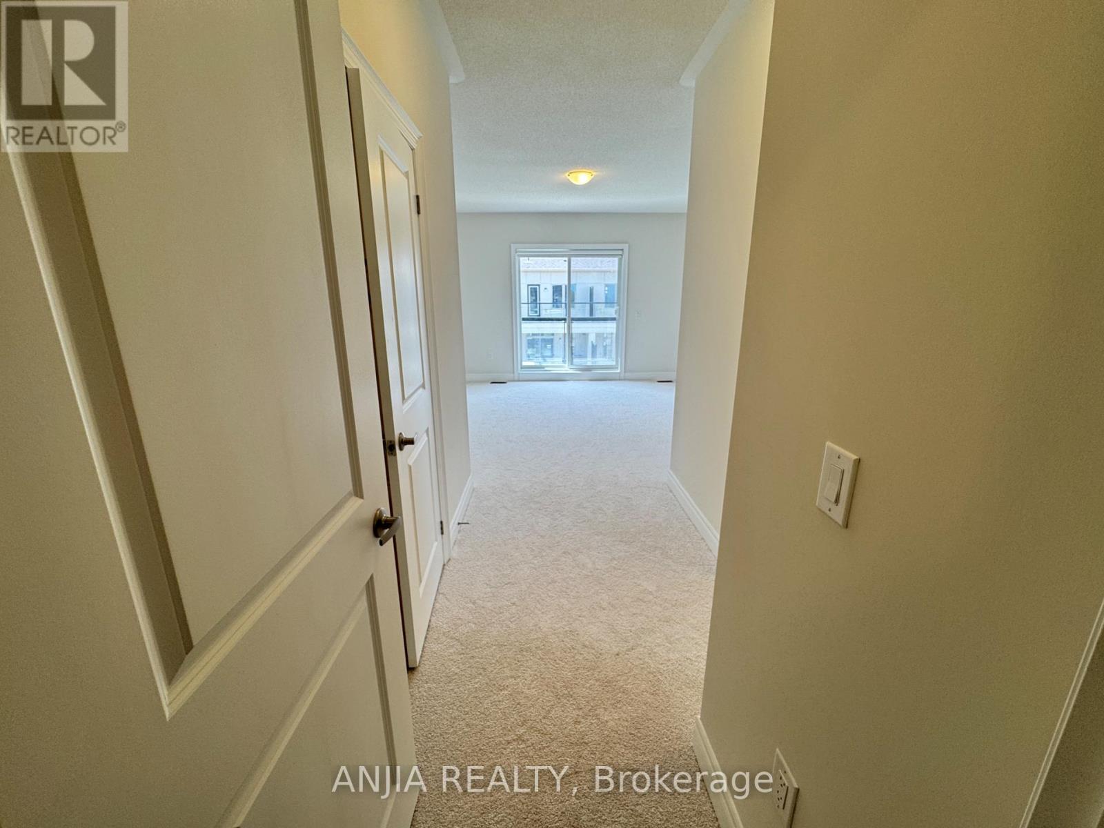 Photo 17 of 76 Selina Rose Street, Markham ON