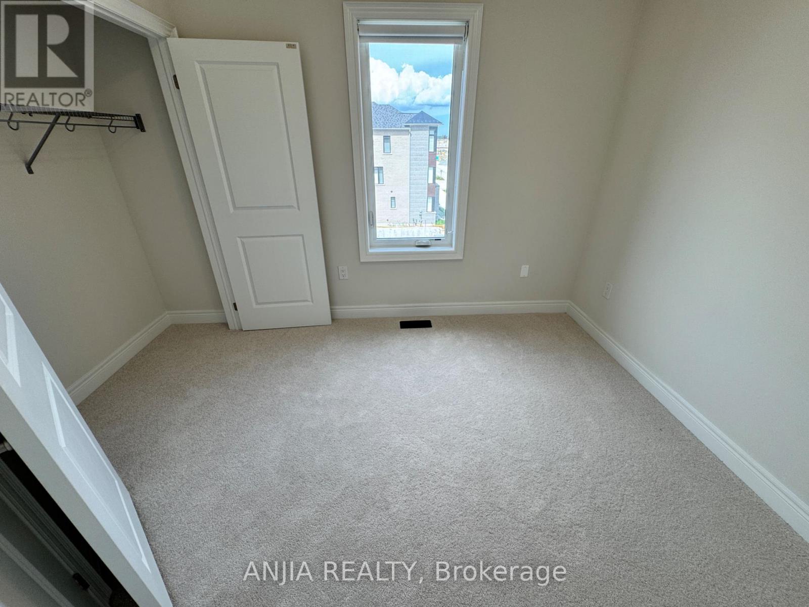 Photo 29 of 76 Selina Rose Street, Markham ON