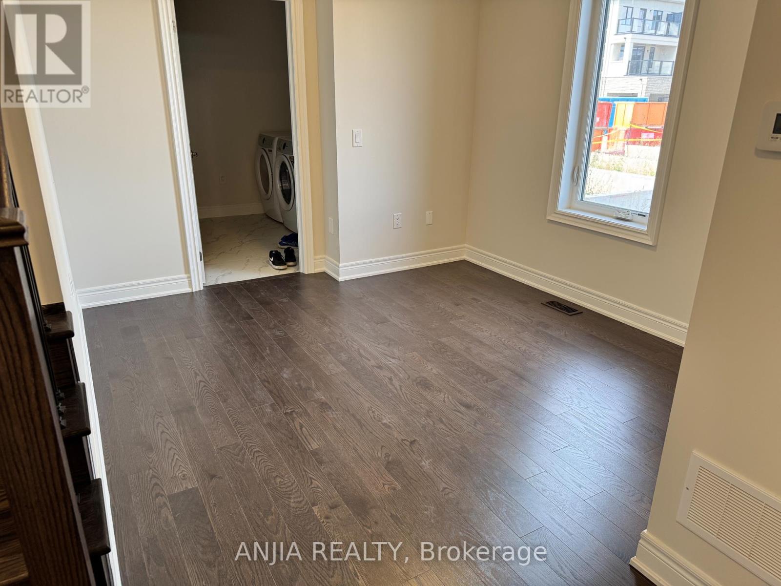 Photo 7 of 76 Selina Rose Street, Markham ON