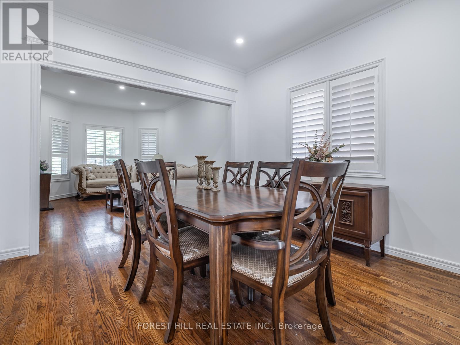 Photo 11 of 41 Cedar Springs Drive, Richmond Hill ON