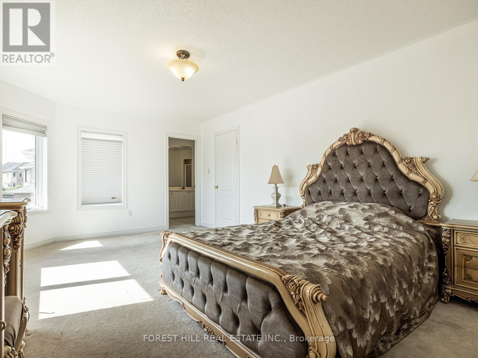 Photo 19 of 41 Cedar Springs Drive, Richmond Hill ON