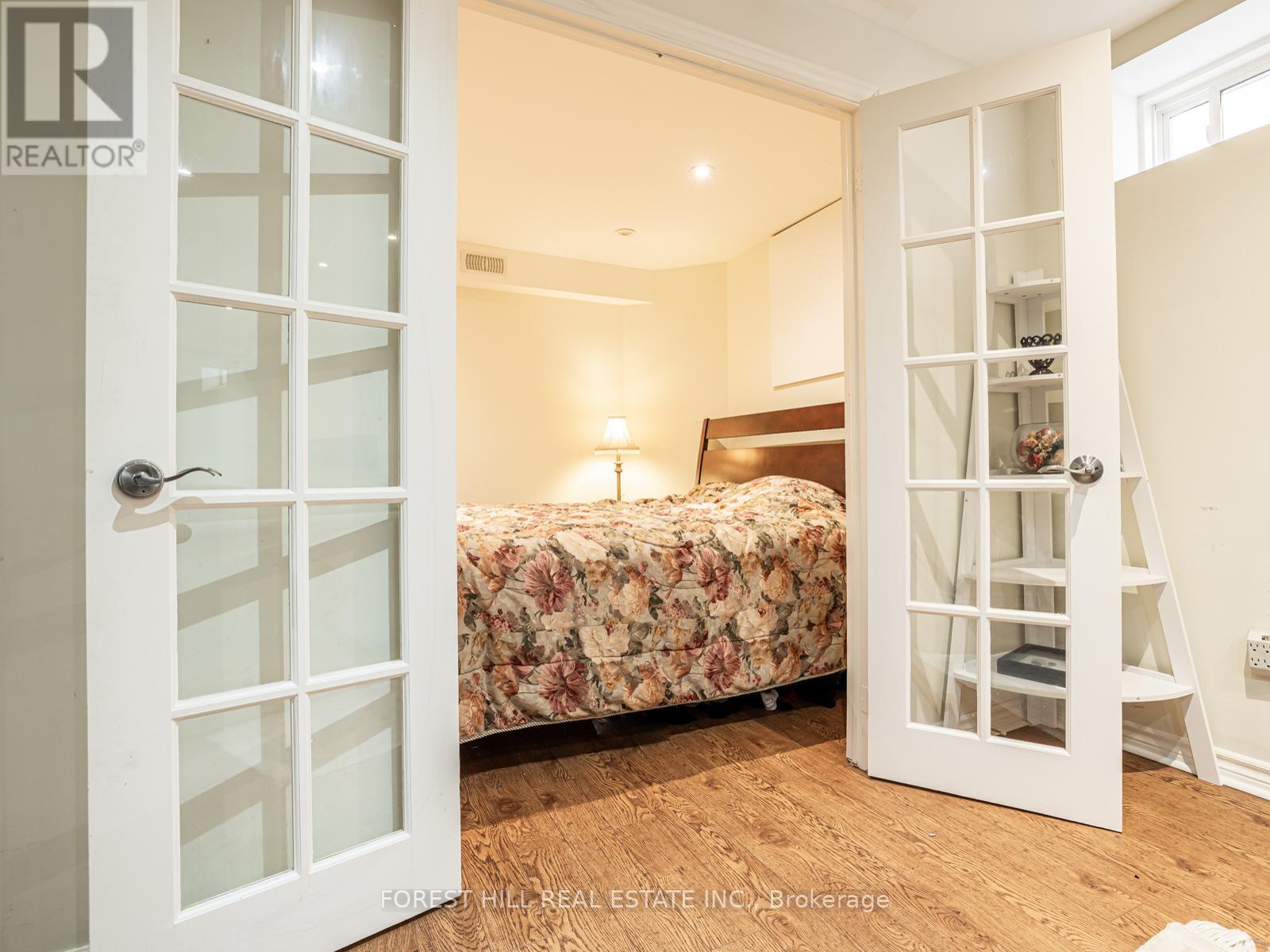 Photo 27 of 41 Cedar Springs Drive, Richmond Hill ON